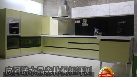 低预算厨房翻新｜花几千块，老旧厨柜变实用新家（附避坑）